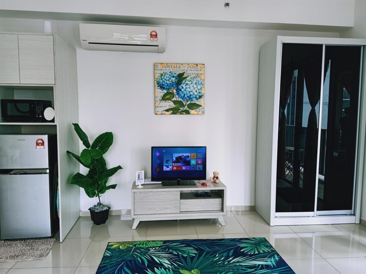 Studio I-Soho D'Gunduls Homestay By Dgh I-City Shah Alam Luaran gambar